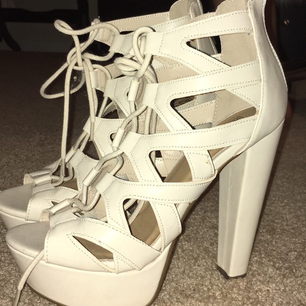 Brand New Nude Heels!